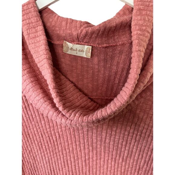 Altar’d State Salmon Pink Ribbed Cowl Neck Top Women's Size Medium - Picture 5 of 7